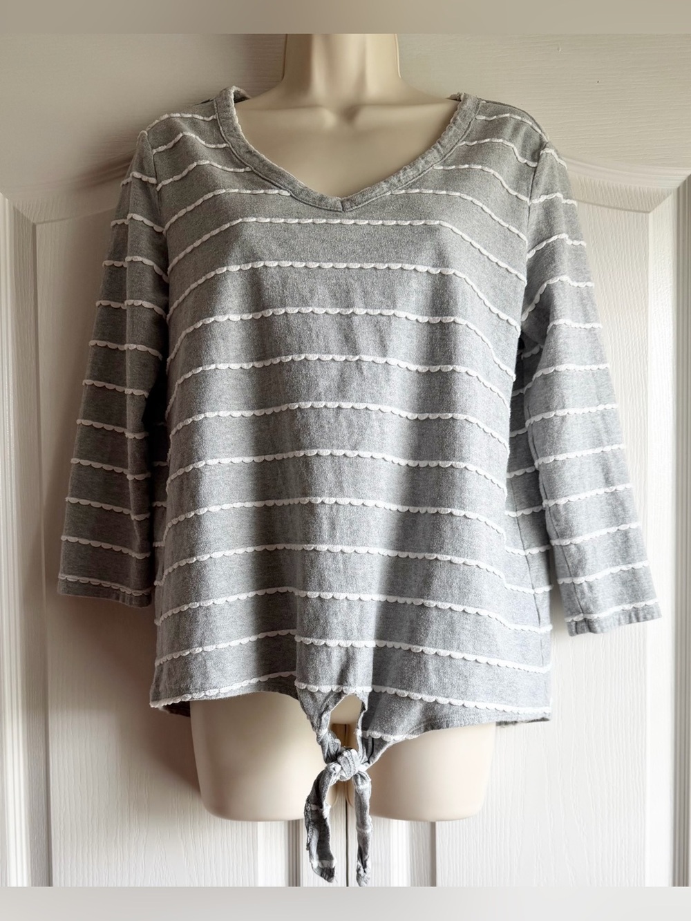 Mododoc Scallop Striped 3/4 Sleeve Top - Picture 2 of 7
